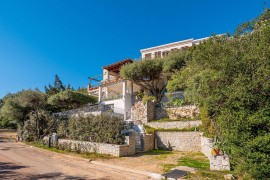 Appartamento 'Bella Vista Marinella 2' con vista mare, terrazza, A/C e Wi-Fi, Italia