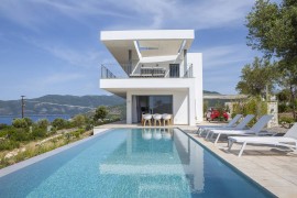 Villa Pinea - Newly built modern villa few minutes from the beach -, Greece, Marantochori, Grecia