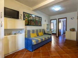 F4 - G2, Baia de Bahas, Italia, Villaggio Marineledda, Costa Smeralda