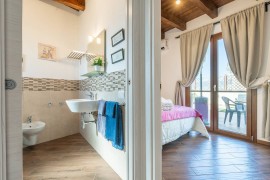 Appartamento 'Sardegna Relax Attic' con vista mare, Wi-Fi e aria condizionata, Quartu Sant'Elena, Campidano