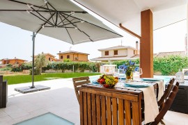 Villa 'Delle Viole' con piscina privata, Wi-Fi e aria condizionata, Campidano