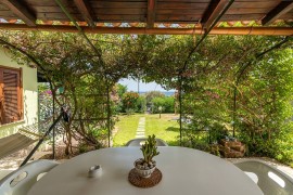 Casa vacanze 'La Casa di Silvia' con vista mare, giardino e terrazza privata, Italia