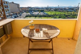 Appartamento 'Casa Dudú' con Balcone, A/C & Wi-Fi, Italia