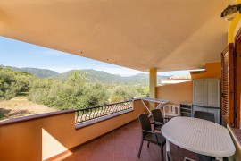 Appartamento di vacanza 'Residenza Del Sole' con piscina in comune, terrazza e aria condizionata, Italy, Crabonaxa/Villasimius, Villasimius