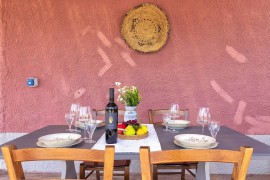 Casa di campagna 'La Valle degli Ulivi' con vista sulle montagne, Wi-Fi e aria condizionata, Italy