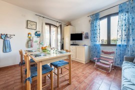 Casa vacanze 'Villetta Gelsomino' con vista mare, giardino e terrazza, Italy, Calasetta, Sant'Antioco