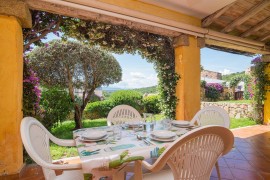 Appartamento 'Belvedere 3-2 Giardino E Vista Mare' con vista mare e terrazza privata, Italia, Moriscu, Pittulongu