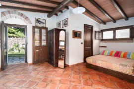 Casa vacanze 'Bados' con vista sulle montagne, piscina e aria condizionata, Italy, Dorgali, Golfo di Orosei