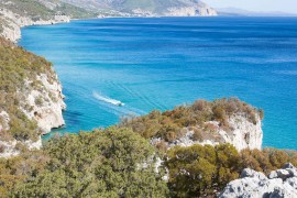 Casa Vacanze 'Casa Irgoli - Sardegna' con cortile privato, Wi-Fi e aria condizionata, Italy