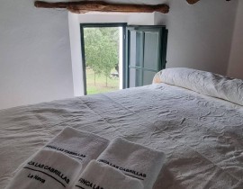 Casa di campagna 'Las Cabrillas La Nava' con vista sulle montagne, piscina e aria condizionata, Portugal, La Nava, Sierra de Aracena y Picos de Aroche