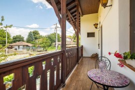 Lovely 5-Bed authentic House in the Arbanasi, Bulgaria, Bulgaria