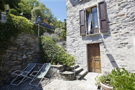 Appartamento vacanze per 2 persone con terrazza, Comune di Cannobio, Lago Maggiore (Piemonte)