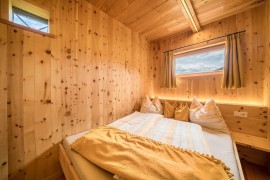 Affascinante Appartamento Kornkammer Lodge con Vista Montagna, Wi-Fi e Giardino; Parcheggio disponib, Naturno, Gruppo Tessa