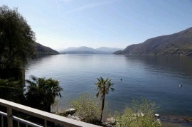 Casa vacanza per 2 persone con vista lago, Tronzano Lago Maggiore, Lago Maggiore (Lombardia)