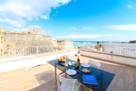 Casa Vacanze 'Casa Sveva A Otranto Vista Mare' con terrazza privata e aria condizionata, Otranto, Otranto e dintorni