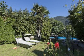 Appartamento 'Stöckerhof Sonne' con vista sulle montagne, piscina in comune e Wi-Fi, Merano, Alpi Sarentine