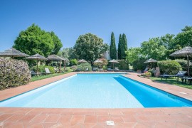 Appartamento Olivo con terrazza, piscina condivisa e Wi-Fi, Magliano in Toscana, Provincia di Grosseto