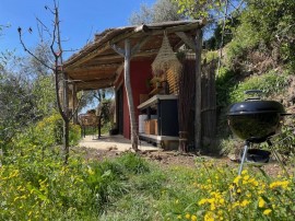 Casa vacanze 'Mini House' con vista sulle montagne, piscina condivisa e Wi-Fi