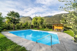 Appartamento 'Erlengut Meran' con vista sulle montagne, piscina in comune e Wi-Fi, Lana di Sotto, Lana