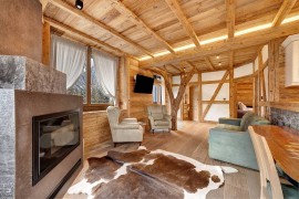 Appartamento 'Chalet Deluxe' con vista sulle montagne, giardino in comune e Wi-Fi, Lana di Mezzo, Lana