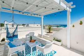 Monolocale '2 Con Terrazza' con terrazza privata, Wi-Fi e aria condizionata, Otranto, Otranto e dintorni