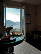 Appartamento vacanze per 2 persone con vista lago, Gravedona, Gravedona ed Uniti