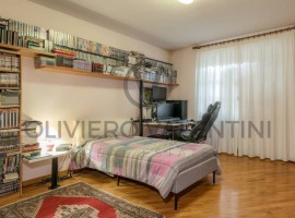 Vendita Villa unifamiliare in Località Scopetone 63B Arezzo. Ottimo stato, posto auto, con terrazza,