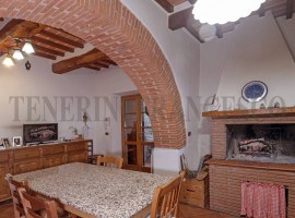 Vendita Casale in Località Pieve a Maiano Arezzo. Ottimo stato, 448 m², rif. 108422199 Vendita Casal