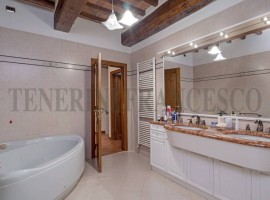 Vendita Casale in Località Pieve a Maiano Arezzo. Ottimo stato, 448 m², rif. 108422199 Vendita Casal