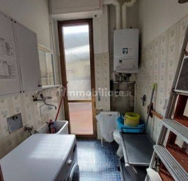 Vendita Appartamento Arezzo. Buono stato, primo piano, posto auto, con terrazza, riscaldamento auton, Italia, Arezzo