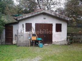 Vendita Villa unifamiliare in Località Casa al Cincio 28 Arezzo. Da ristrutturare, con terrazza, ris