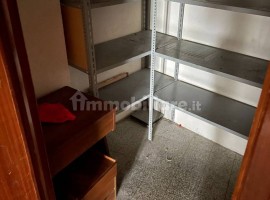 Vendita Appartamento in via Marco Perennio 21. Arezzo. Buono stato, quarto piano, con balcone, risca