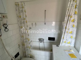 Vendita Appartamento in via Marco Perennio 21. Arezzo. Buono stato, quarto piano, con balcone, risca