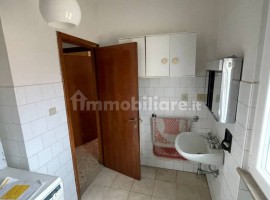 Vendita Appartamento in via Marco Perennio 21. Arezzo. Buono stato, quarto piano, con balcone, risca