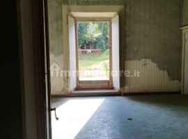 Vendita Villa unifamiliare in Località Vignale 11 Arezzo. Da ristrutturare, posto auto, 840 m², rif.