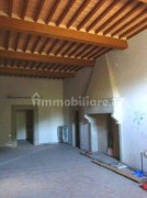 Vendita Villa unifamiliare in Località Vignale 11 Arezzo. Da ristrutturare, posto auto, 840 m², rif.