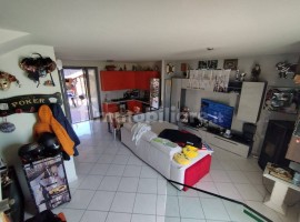 Vendita Villa a schiera in Località San Zeno 1L Arezzo. Ottimo stato, posto auto, con balcone, risca