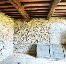 Vendita Rustico in Strada Provinciale 1 Setteponti Arezzo. Da ristrutturare, 620 m², rif. 113415583 