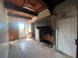 Vendita Casale Arezzo. Da ristrutturare, 243 m², rif. 111121851 Vendita Casale Arezzo. Da ristruttur, Italy, Arezzo