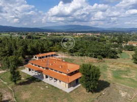 Vendita Casale Arezzo. Buono stato, 926 m², rif. 107106209 Vendita Casale Arezzo. Buono stato, 926 m