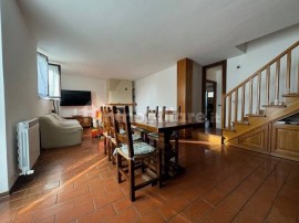 Vendita Villa bifamiliare Arezzo. Ottimo stato, posto auto, con balcone, 160 m², rif. 109545449 Vend