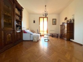 Vendita Villa bifamiliare Arezzo. Ottimo stato, posto auto, con balcone, 160 m², rif. 109545449 Vend