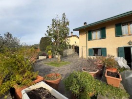 Vendita Villa bifamiliare Arezzo. Ottimo stato, posto auto, con balcone, 160 m², rif. 109545449 Vend