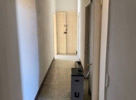 Vendita Appartamento Arezzo. Quadrilocale in Piave, 10. Da ristrutturare, terzo piano, con terrazza,, Italia, Arezzo