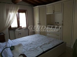 Vendita Villa bifamiliare Arezzo. Ottimo stato, posto auto, riscaldamento autonomo, 80 m², rif. 1007