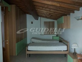 Vendita Villa bifamiliare Arezzo. Ottimo stato, posto auto, riscaldamento autonomo, 80 m², rif. 1007