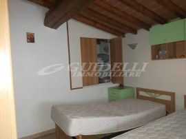 Vendita Villa bifamiliare Arezzo. Ottimo stato, posto auto, riscaldamento autonomo, 80 m², rif. 1007