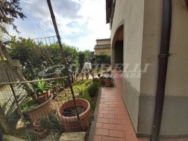 Vendita Villa bifamiliare Arezzo. Ottimo stato, posto auto, riscaldamento autonomo, 80 m², rif. 1007