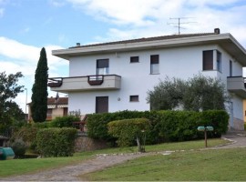 Vendita Villa unifamiliare Arezzo. Buono stato, posto auto, 500 m², rif. 83464783 Vendita Villa unif