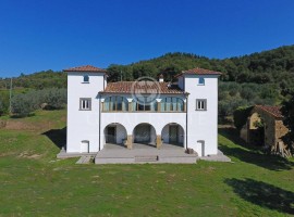 Vendita Casale Arezzo. Ottimo stato, 796 m², rif. 93512598 Vendita Casale Arezzo. Ottimo stato, 796 